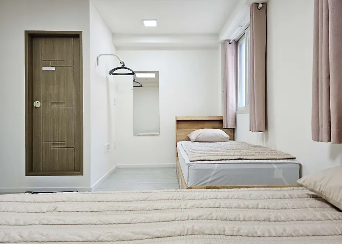 Boa Travel House Hostel