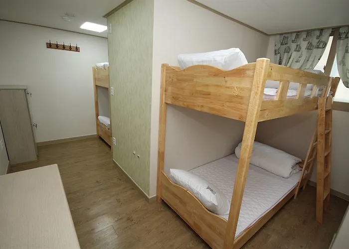 Boa Travel House Hostel